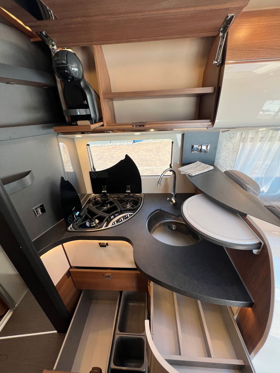 Fahrzeugabbildung Carthago C2-tourer I 147 RB-LE "L" comfort 4.2t Mercedes