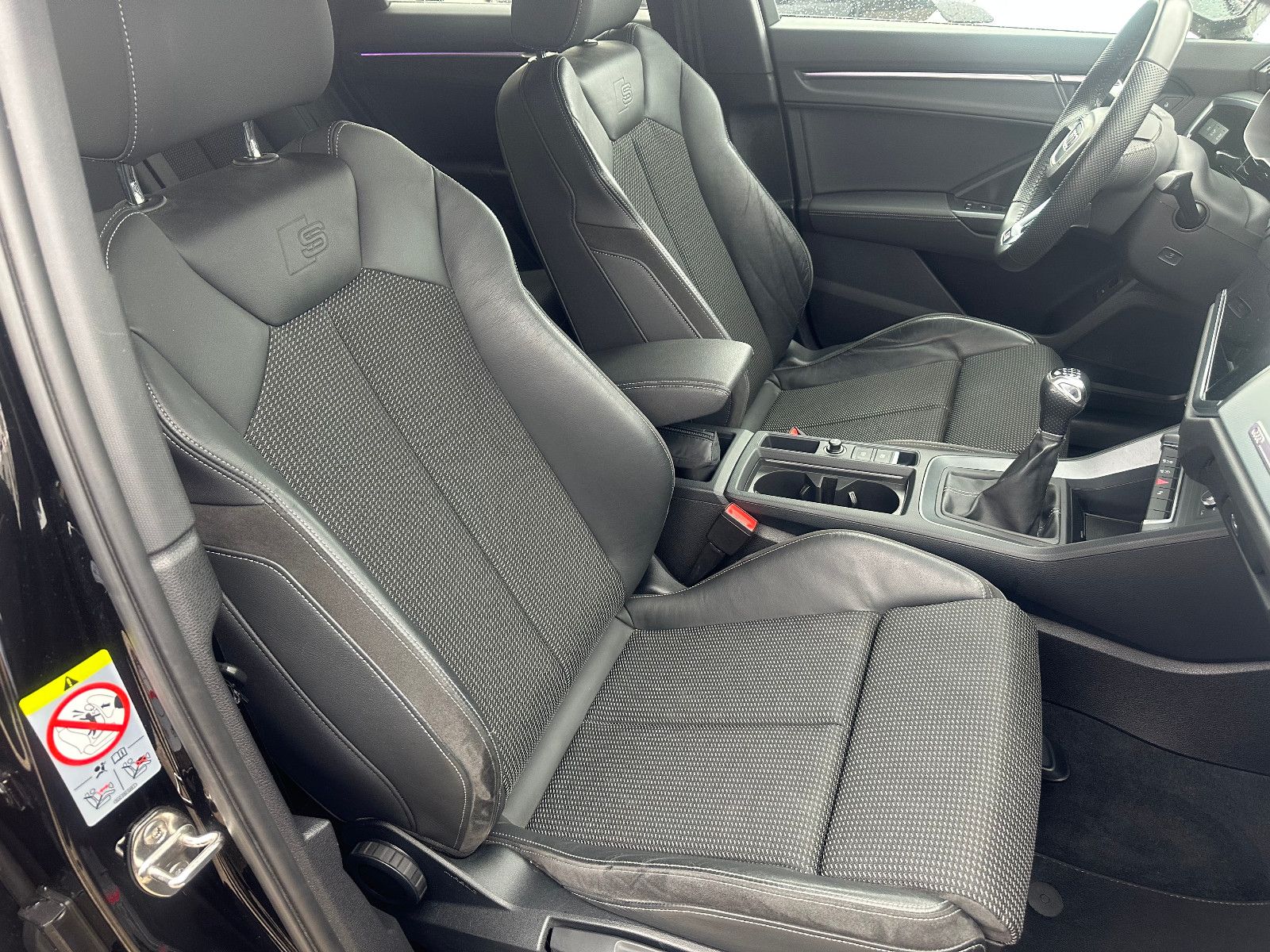 Fahrzeugabbildung Audi Q3 35 TFSI S LINE SPORTPAKET*MOD.2020+VIRTUAL*