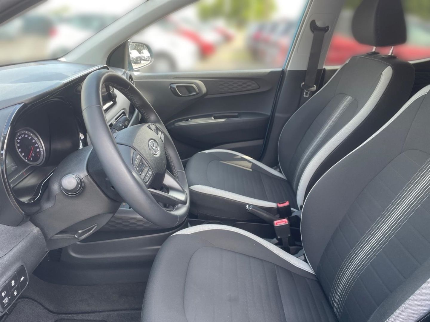 Fahrzeugabbildung Hyundai i10 1.2 Intro Edition Navigation Rückfahrkamera
