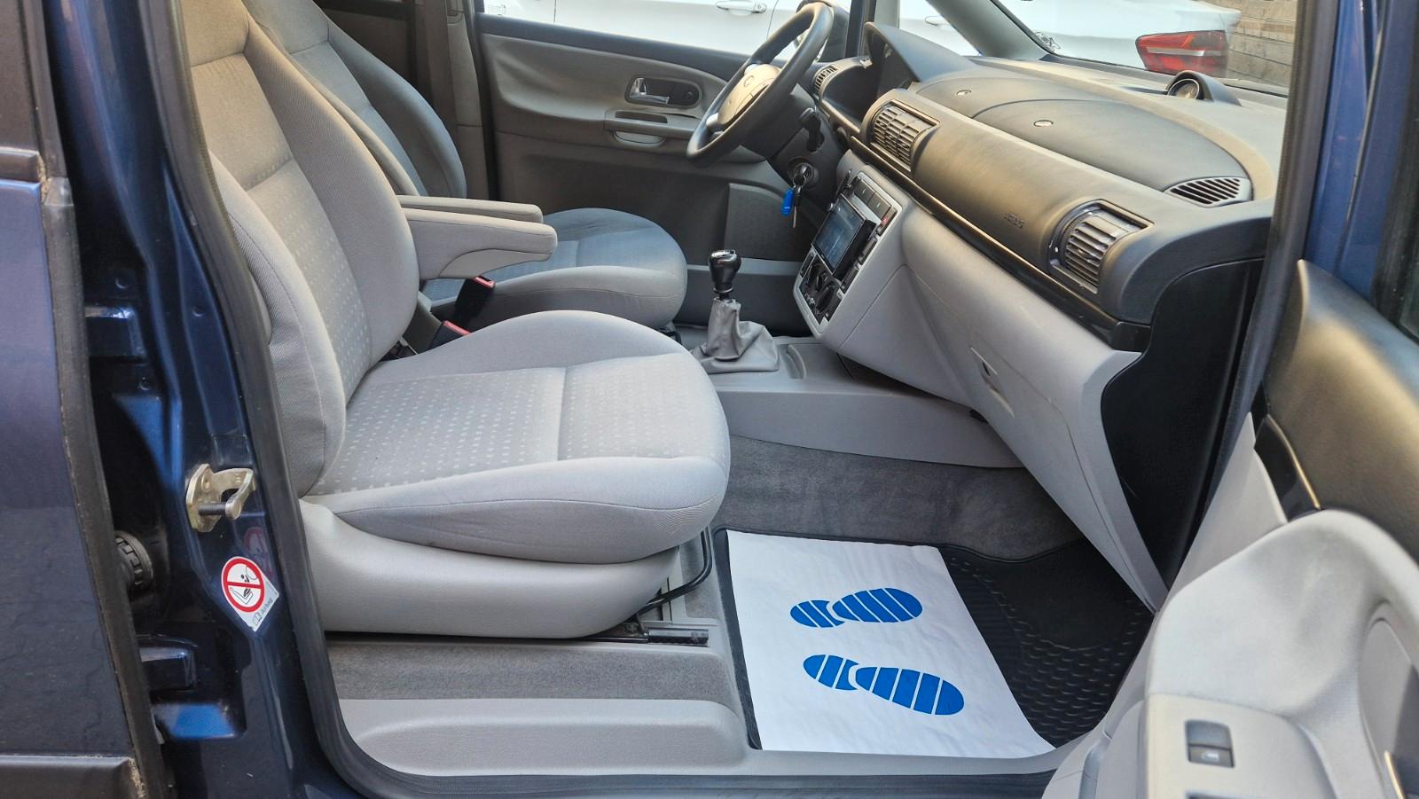 Ford Galaxy 2005 — photo 10