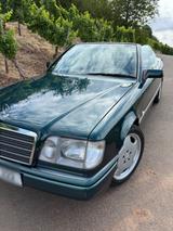Mercedes-Benz Mercedes W124, E200 Cabrio mit Wertgutacht... - gebrauchte Mercedes-Benz E 200 aus dem Jahr 1996
