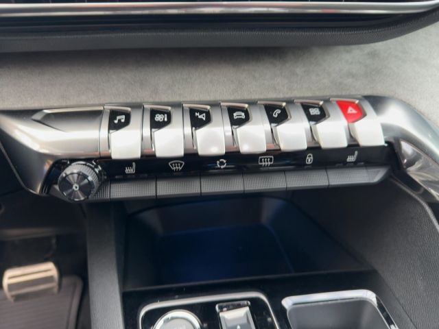 Foto Nummer 18: PEUGEOT 5008