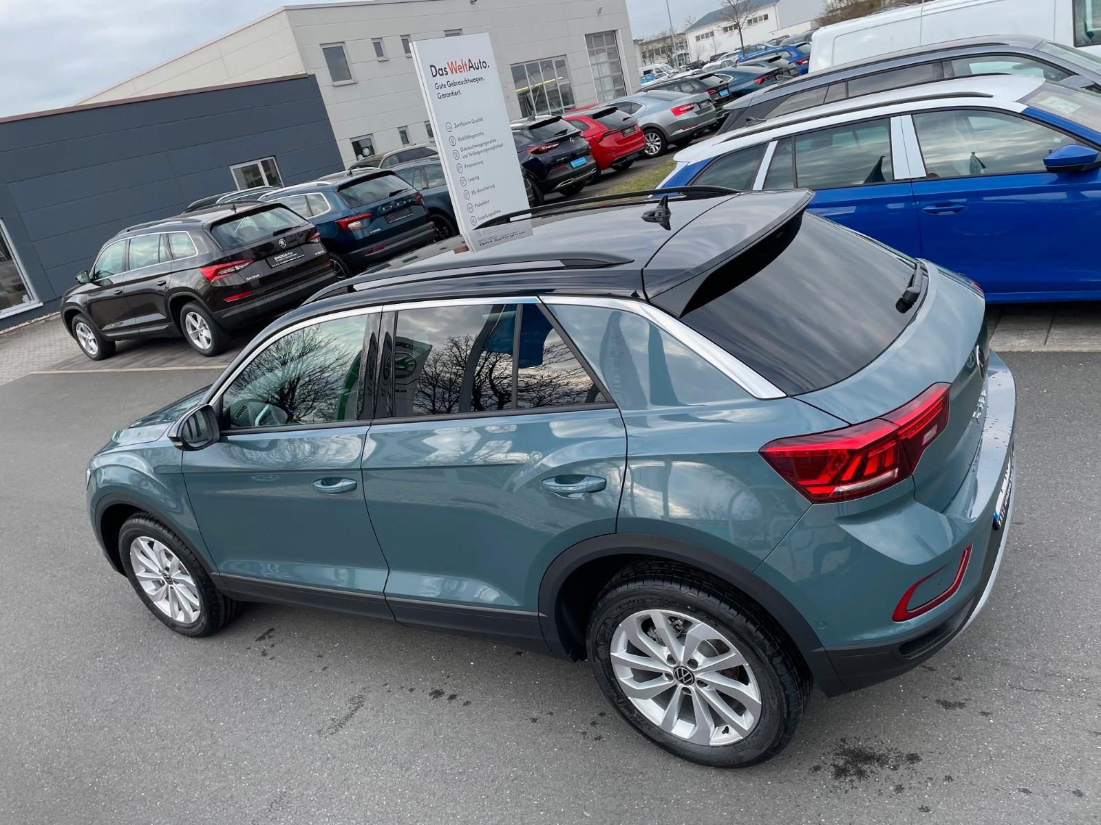 Volkswagen T-Roc Life DSG, AHK