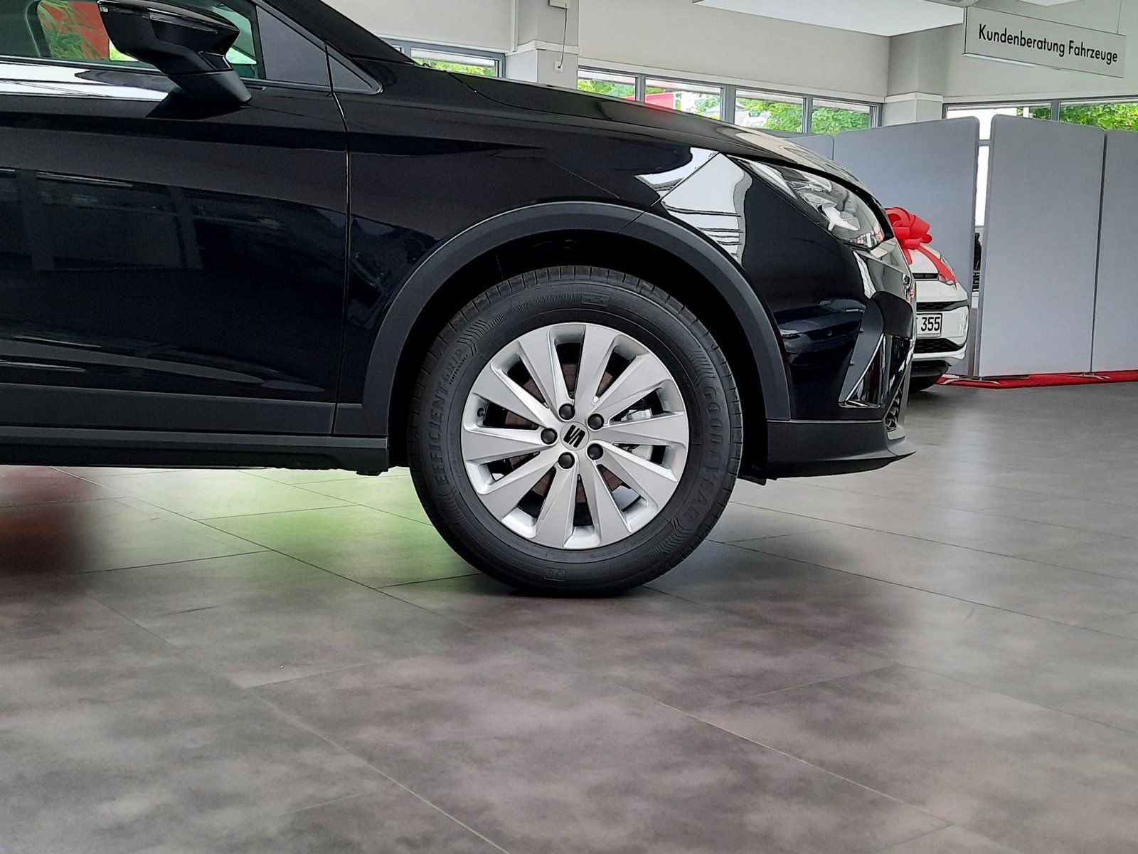 Fahrzeugabbildung SEAT Arona Style TSI *AHK*LED*Sitzhzg*PDC*FullLink*