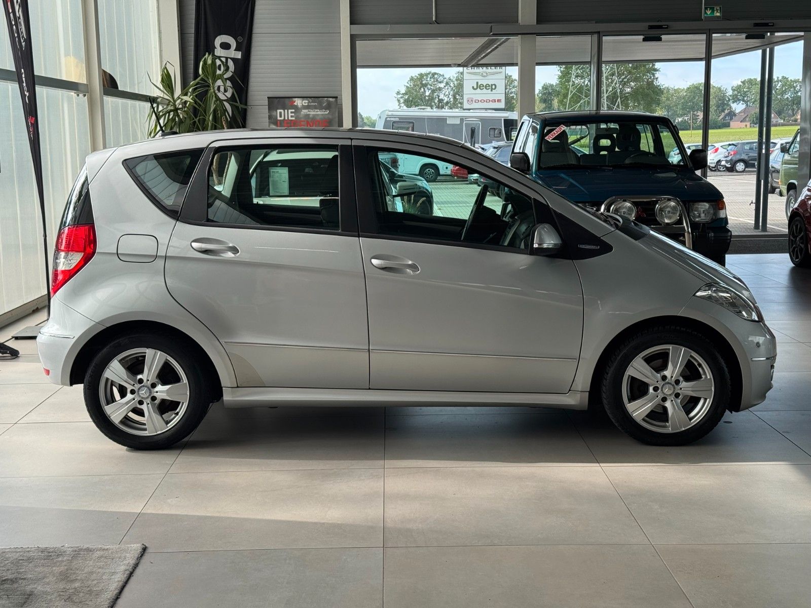 Fahrzeugabbildung Mercedes-Benz A 160 Avantgarde "Klima Parksensoren Sitzheizg."