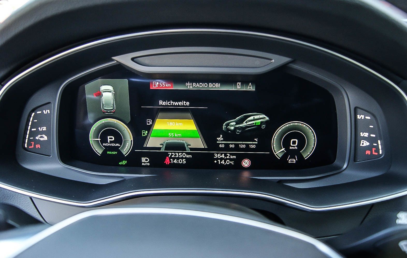 Fahrzeugabbildung Audi A6 Avant 50 TFSI e quattro S-LINE MATRIX ANHZV