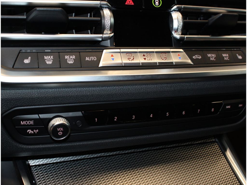 Fahrzeugabbildung BMW 320 i M Sport 2. Hand*HUD*Laser*Komfortzugang