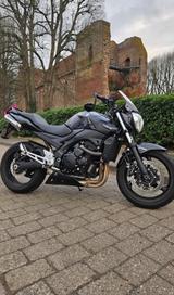 Suzuki GSR 600 ABS TÜV 07/27 wenig KM und sehr gepflegt - SUZUKI GSR 600