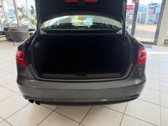 AUDI A4 Ambiente 1.HAND/AUTOMATIK/NAVI/SHZ/XENON/TRAU