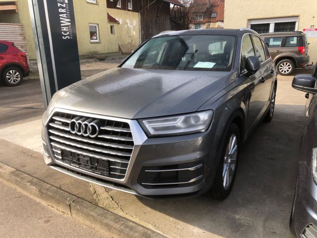 Audi Q7 3.0 TDI.Pano.AHK3,5T.Luft.Xenon.Bose.8Alu.2TV