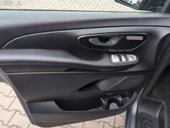 MERCEDES-BENZ V250 d EDITION 4MATIC kompakt AMG~Distr.~