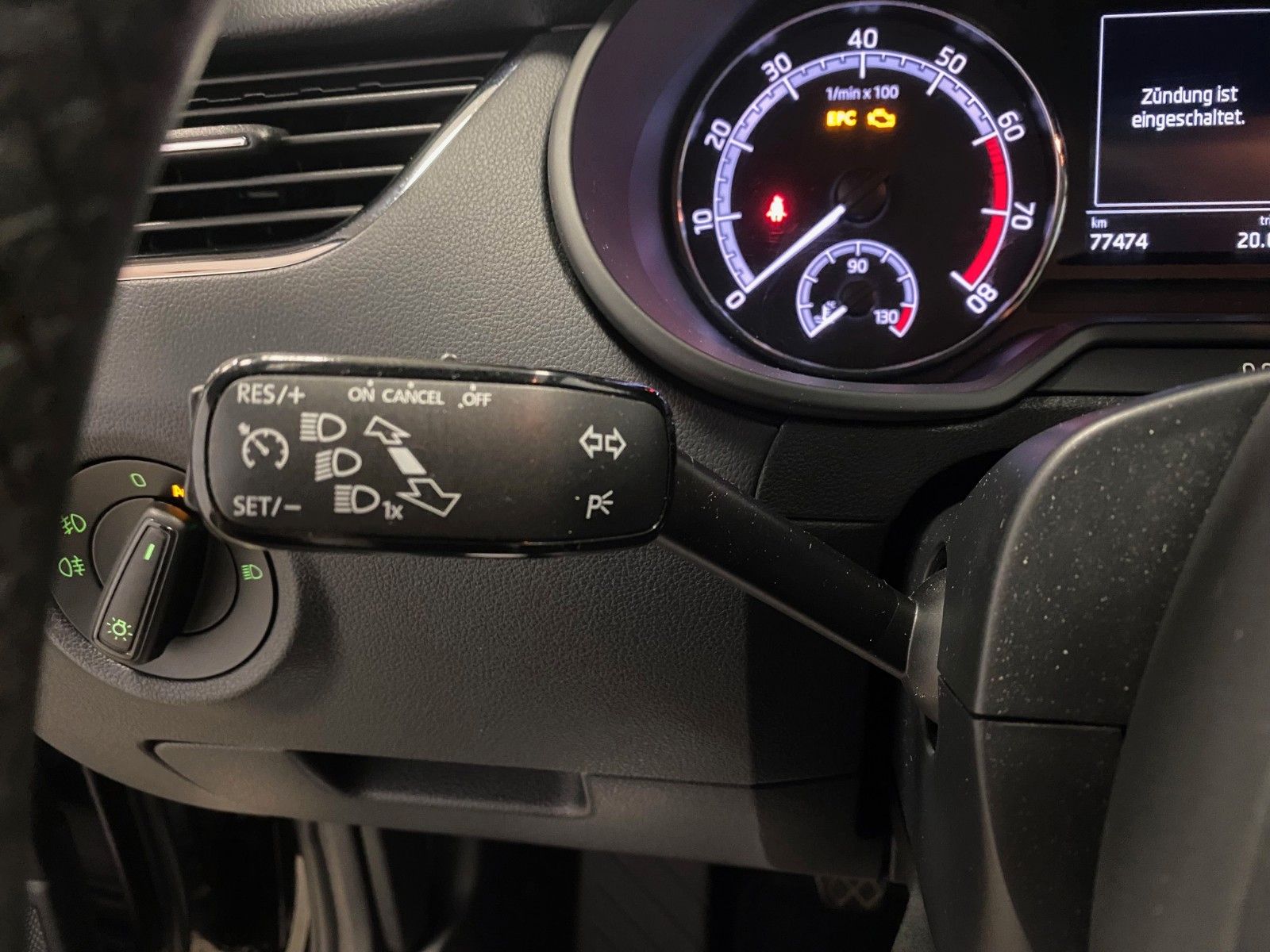 Fahrzeugabbildung SKODA Octavia 1.4 TSI Ambition Combi+NAVI+TEMPOMAT+SHZ