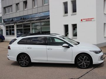 Volkswagen Golf VIII Variant 1.5 eTSI Style Tiptronic KLIMA