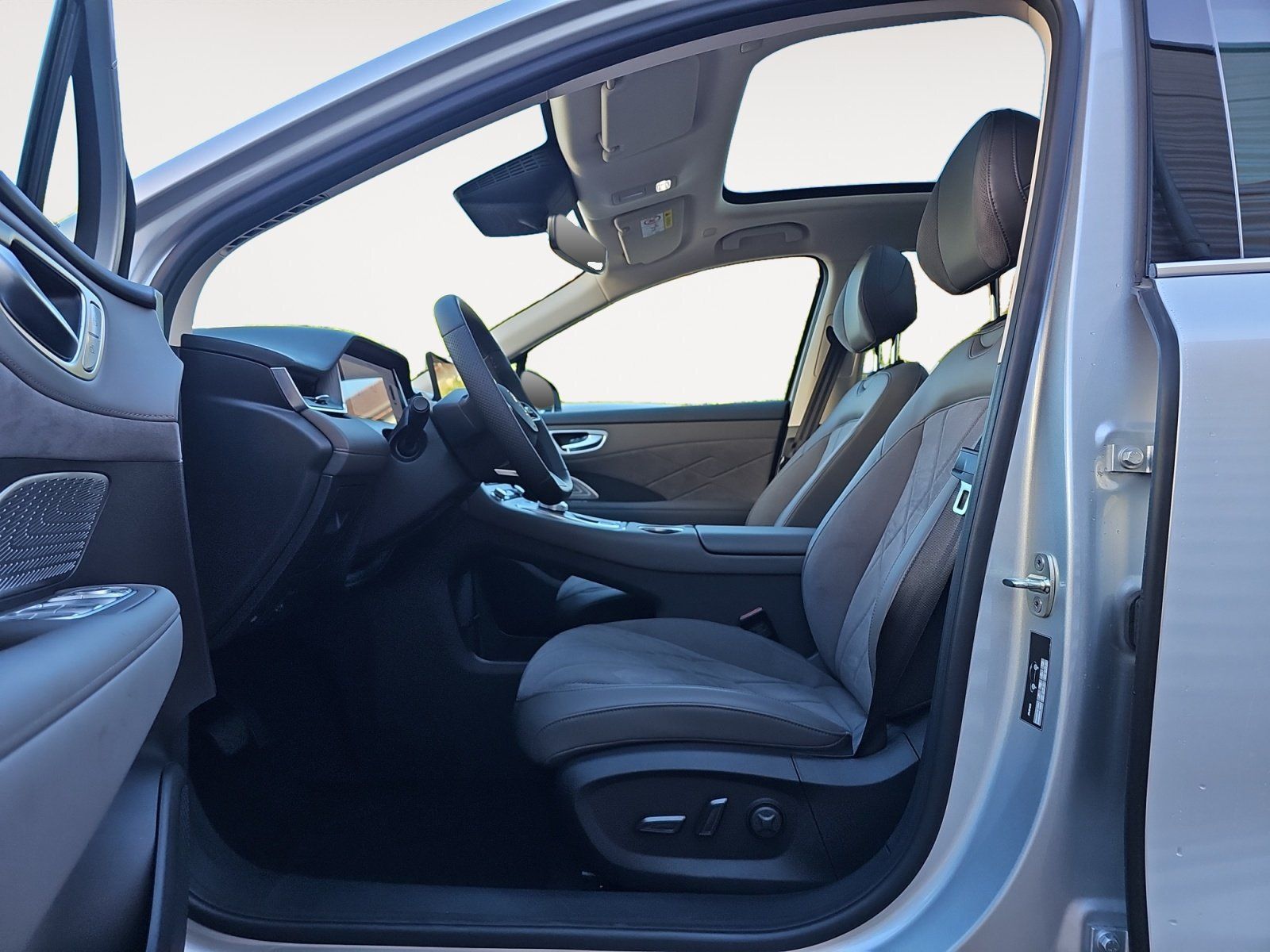 MG S6 EV