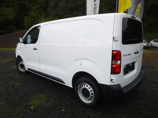 Vivaro Cargo M