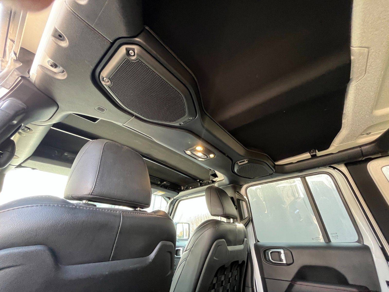 Fahrzeugabbildung Jeep Wrangler Unlimited Rubicon 2.2 CRDi