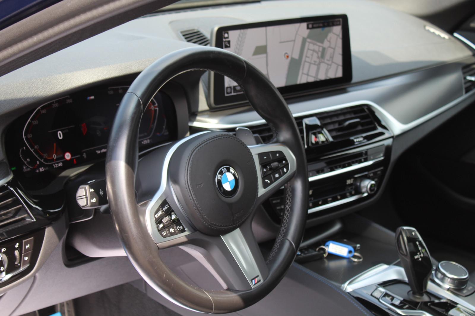 BMW 530d Tour. xDrive M Sportpaket+Panoramad.+H&K+20