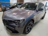 Alfa Romeo Stelvio Veloce Q4 NAVI SHZ LEDER-ARMATURENBRETT - Alfa Romeo Jahreswagen
