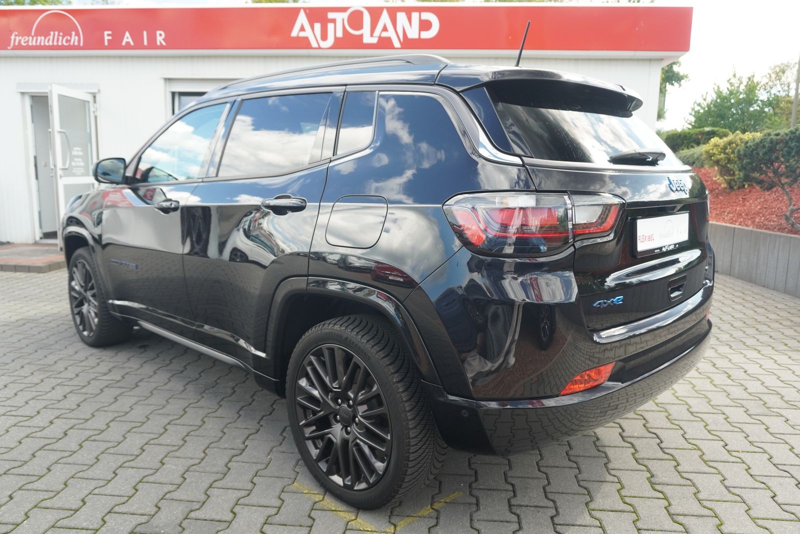 Jeep Compass 1.3 Red Plug-In 4xe Aut. LED Navi Kamera imagem 3
