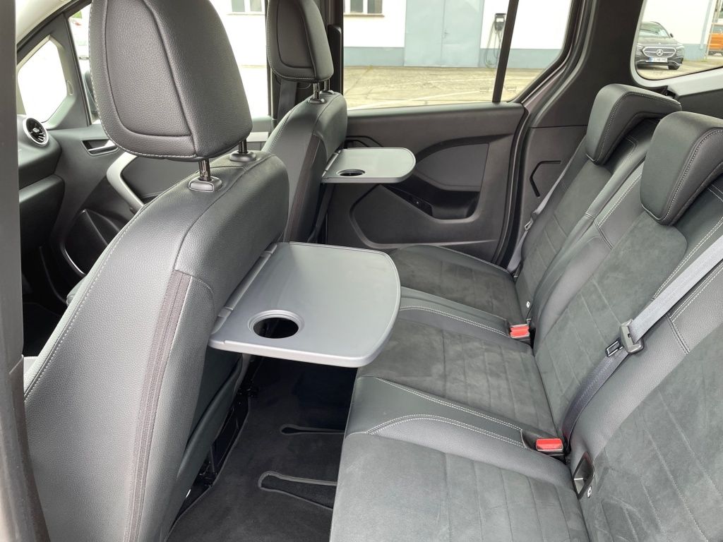 Fahrzeugabbildung Mercedes-Benz T 180 d Edition Standard AHK, LED, NAVI, RFK, SH