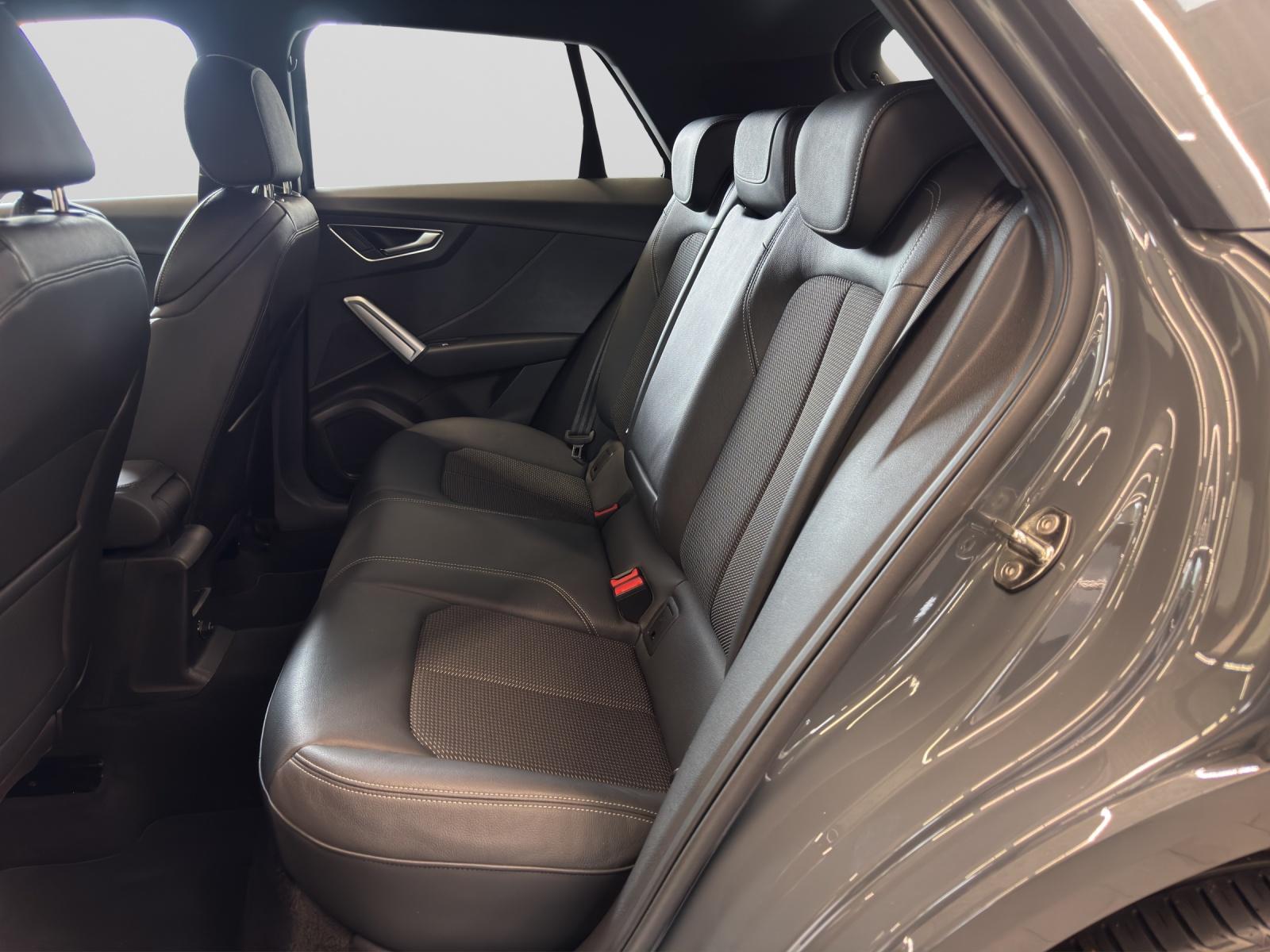Audi Q2 35 TDI S-tronic S line sport AHK Navi LED, миниатюра 13