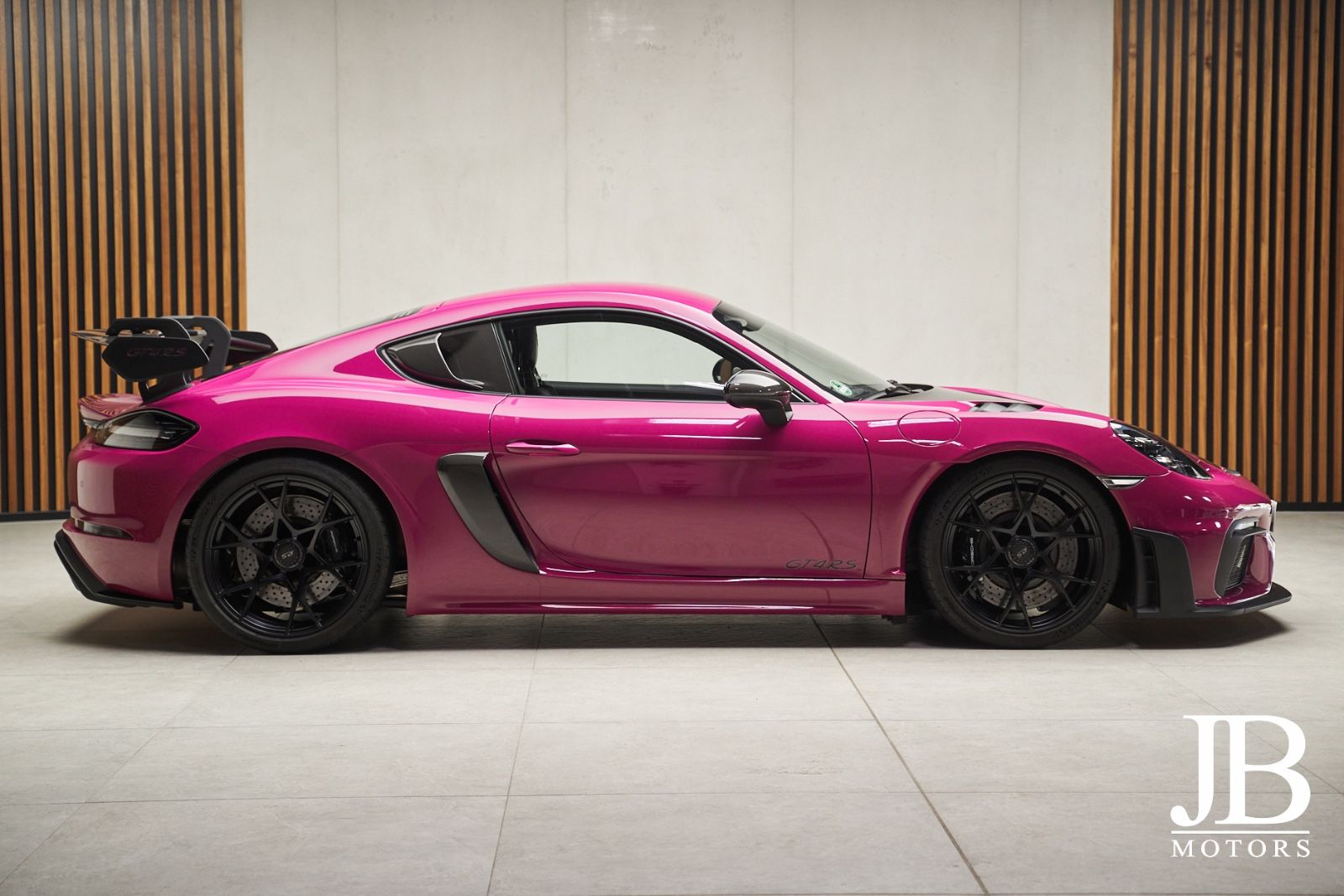 Fahrzeugabbildung Porsche GT4 RS Weissach Lift Clubsport Chrono LED