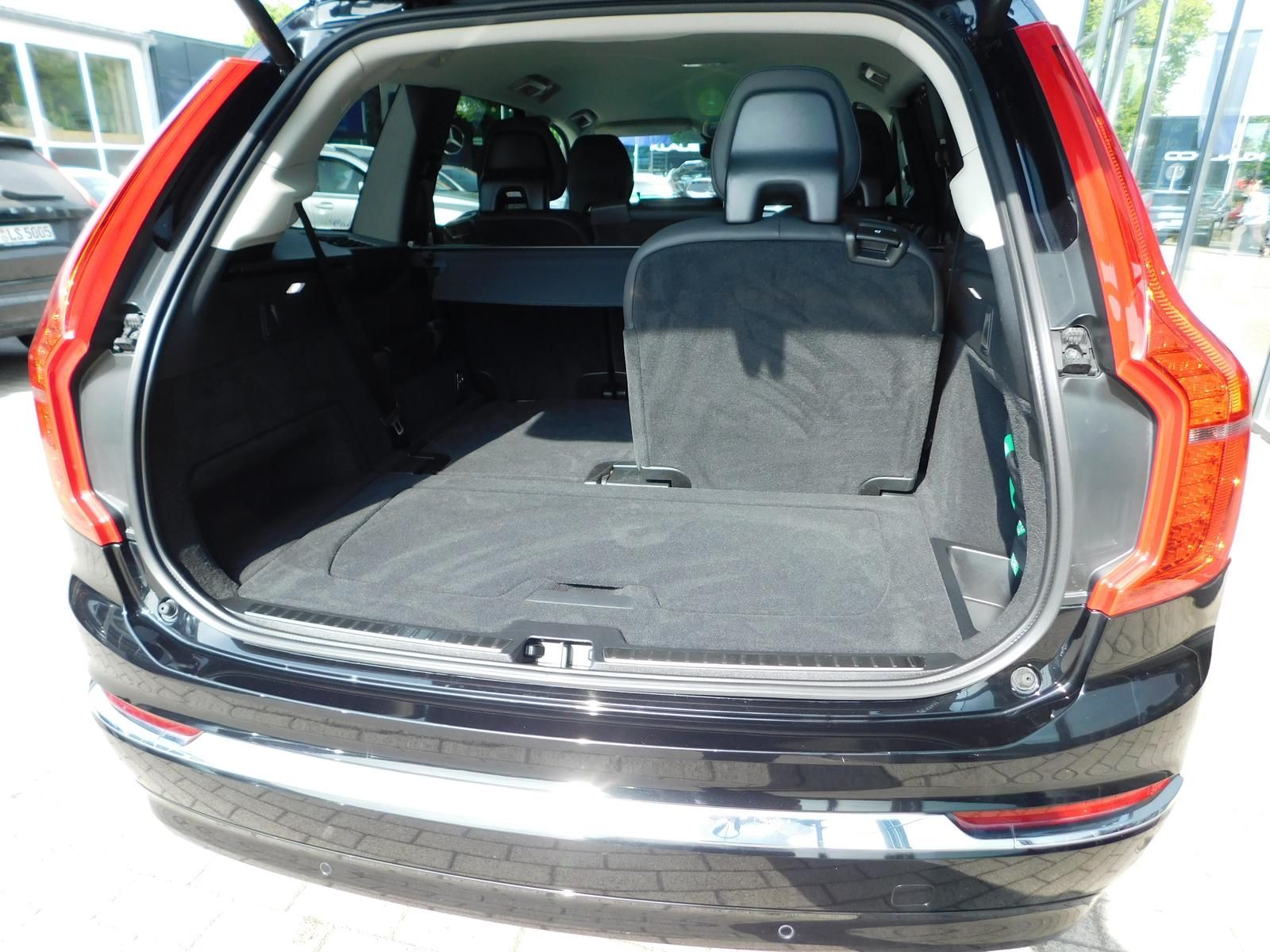 Fahrzeugabbildung Volvo XC90 B5 D Plus Bright