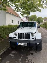 Jeep Wrangler 2.8l CRD Unlimited Sahara Automatik... - weiße Jeep Wrangler