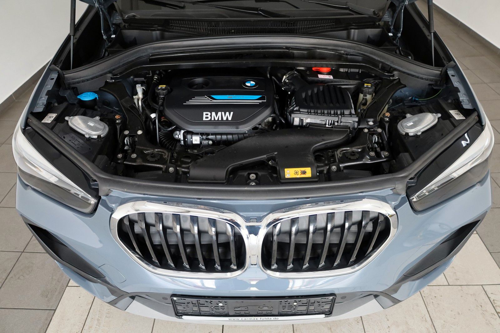 Fahrzeugabbildung BMW X1 xDrive 25e Advantage,Leder,Navi,Panorama,HUD