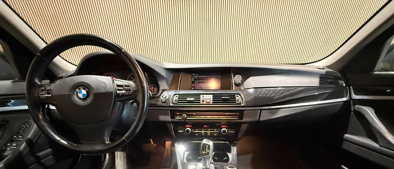 BMW 520 2014 — photo 14
