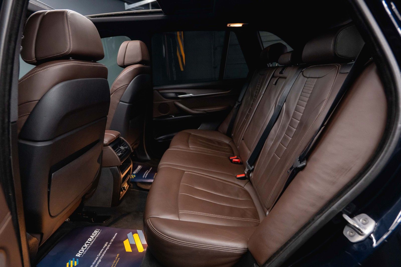 Fahrzeugabbildung BMW X5 M50d Performance *Pano*CarPlay*DAB*360°*  19%