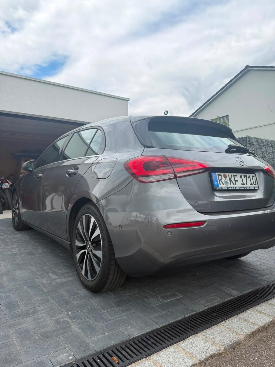 Mercedes-Benz A-Class Top gepflegt, Automatik, Neuer Service & Reifen, миниатюра 6