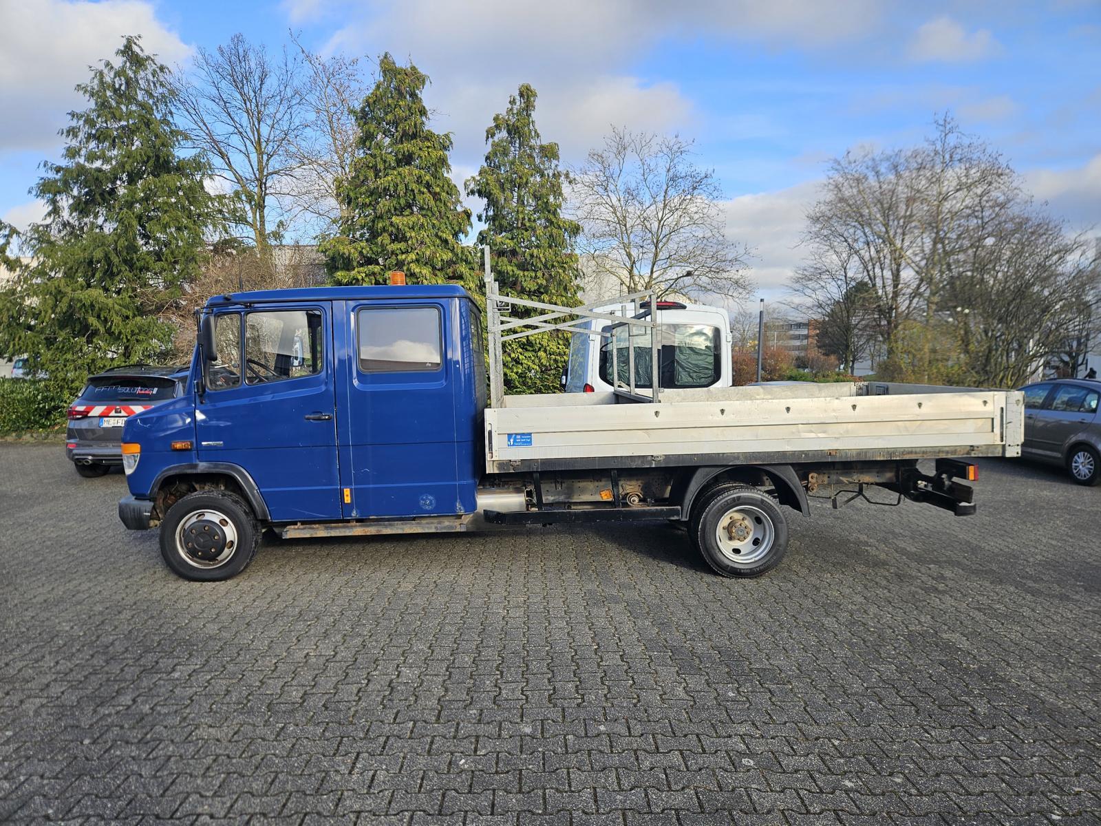 Mercedes-Benz Vario 816*4,1mPritsche*3-Sitze**2xAHK*EURO 5