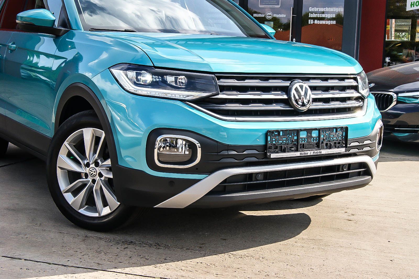 Fahrzeugabbildung Volkswagen T-Cross HIGHLINE 10TSI NAVI LED VIRTUAL CD 1HAND