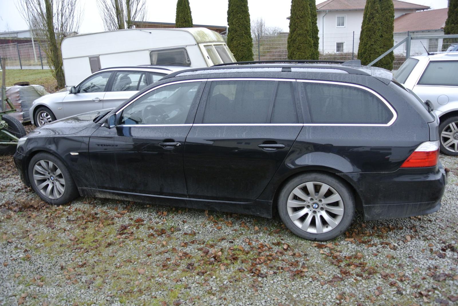 BMW 520 2007 — interior