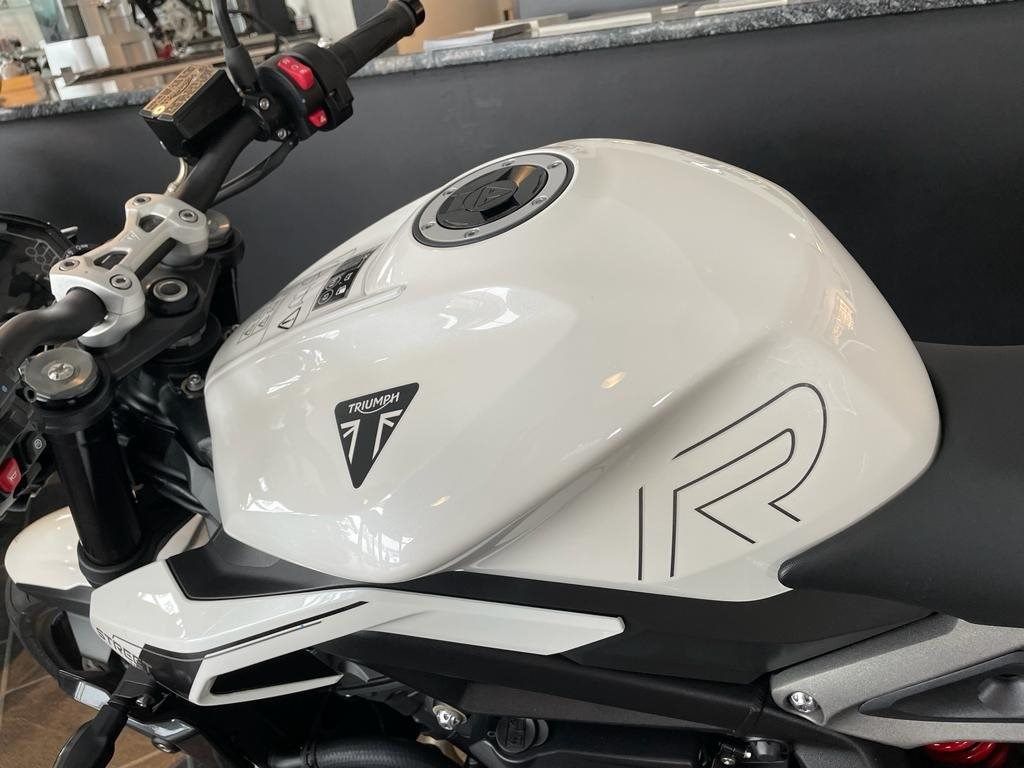 Fahrzeugabbildung Triumph Street Triple 765 R EU5_SOFORT VERFÜGBAR