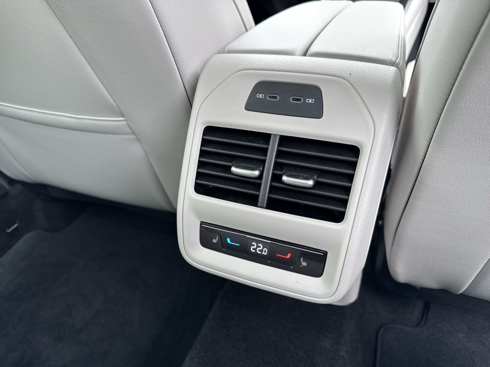 Volkswagen Passat Variant - Bild 19