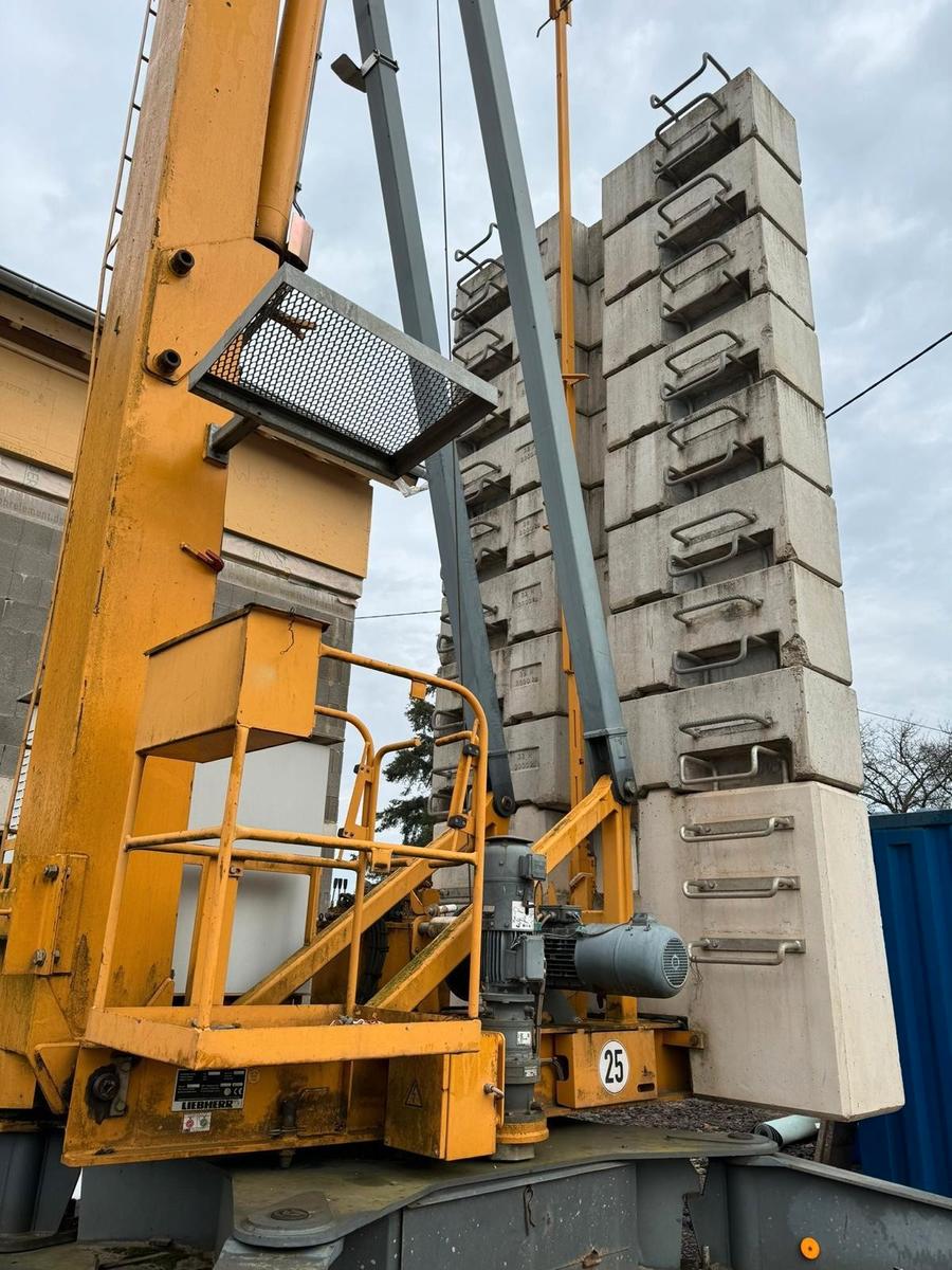 Liebherr 32H *FU / VLT / Service neu!* 34K