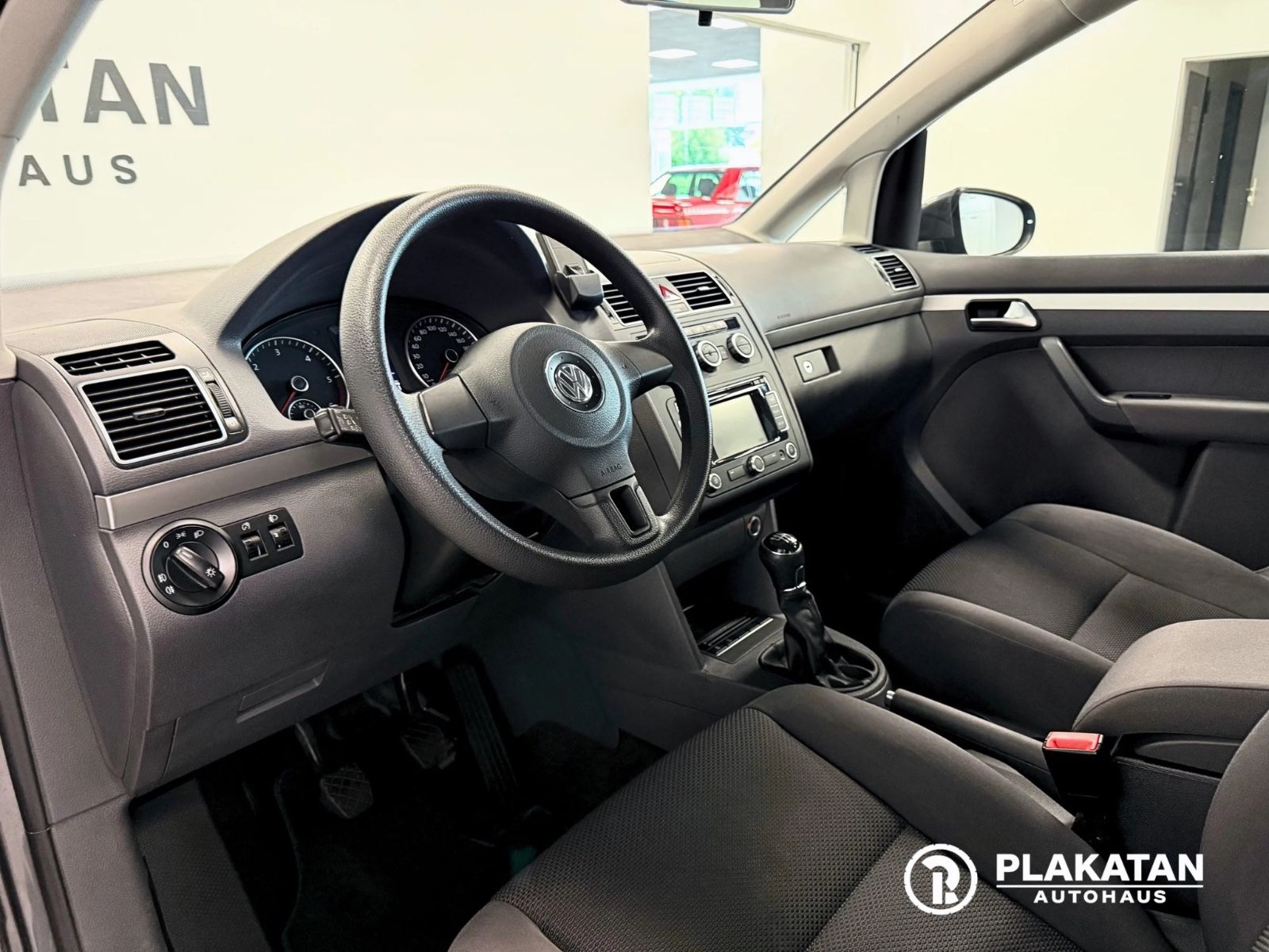 Fahrzeugabbildung Volkswagen Touran Zahnriemen Neu, Parksensoren, TÜV Neu,