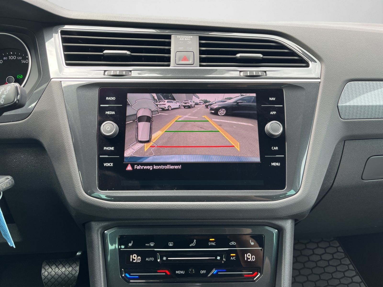Volkswagen Tiguan - Bild 12