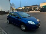 Fiat Punto | BJ 2009 | Neue Kupplung und Zahnrie - Fiat Punto in Frankfurt (Main)