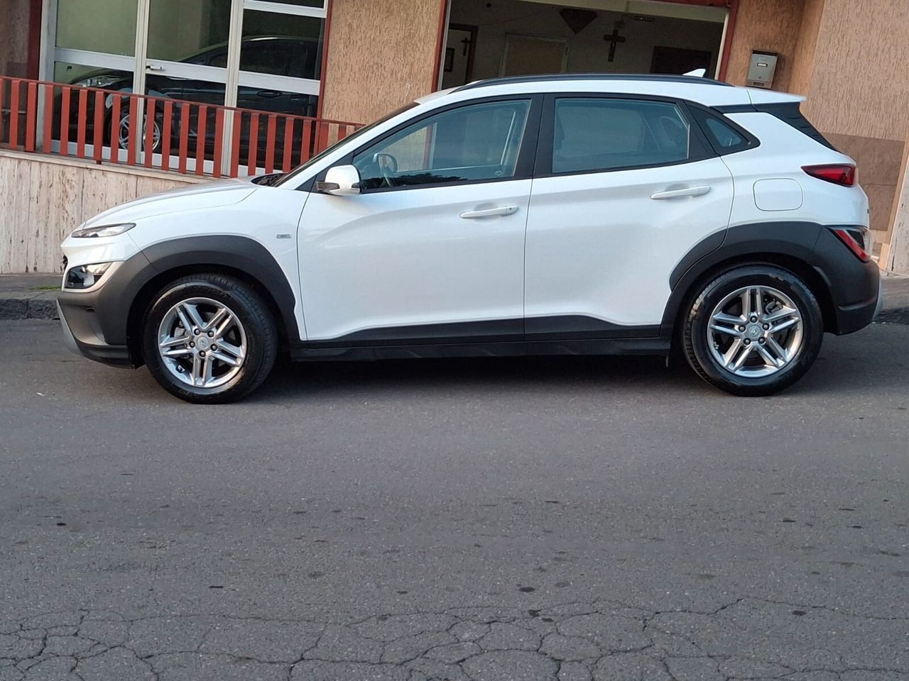 Hyundai Kona 1.0 T-GDI Hybrid 48V iMT Versione M imagem 3