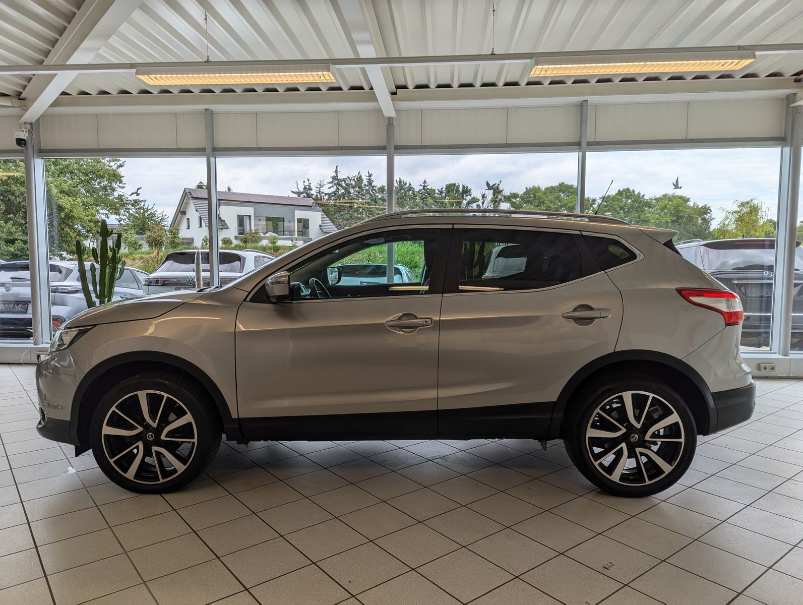 NISSAN Qashqai 1.5d Tekna LED T-Leder 360° Pano AHK 19" - Image 4