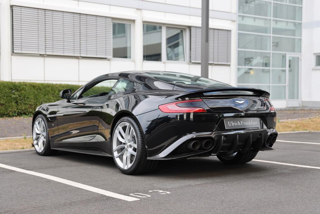 Aston Martin Vanquish