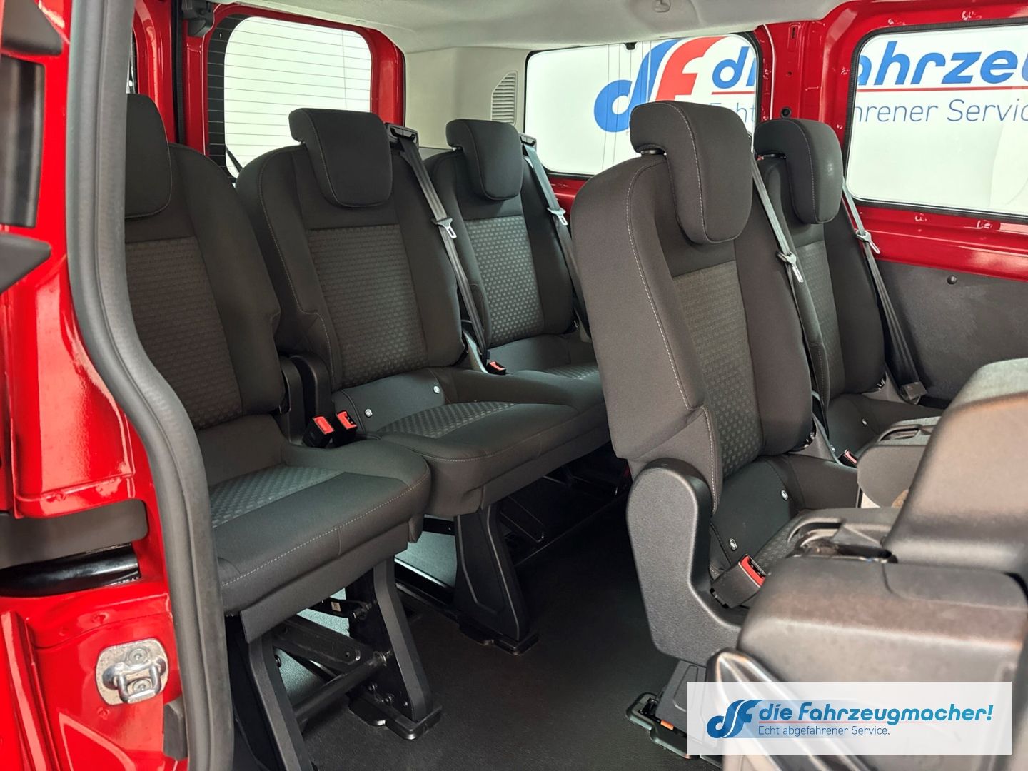 Fahrzeugabbildung Ford Transit Custom Tourneo 320 L1 Trend 2.0 TDCi Dyn