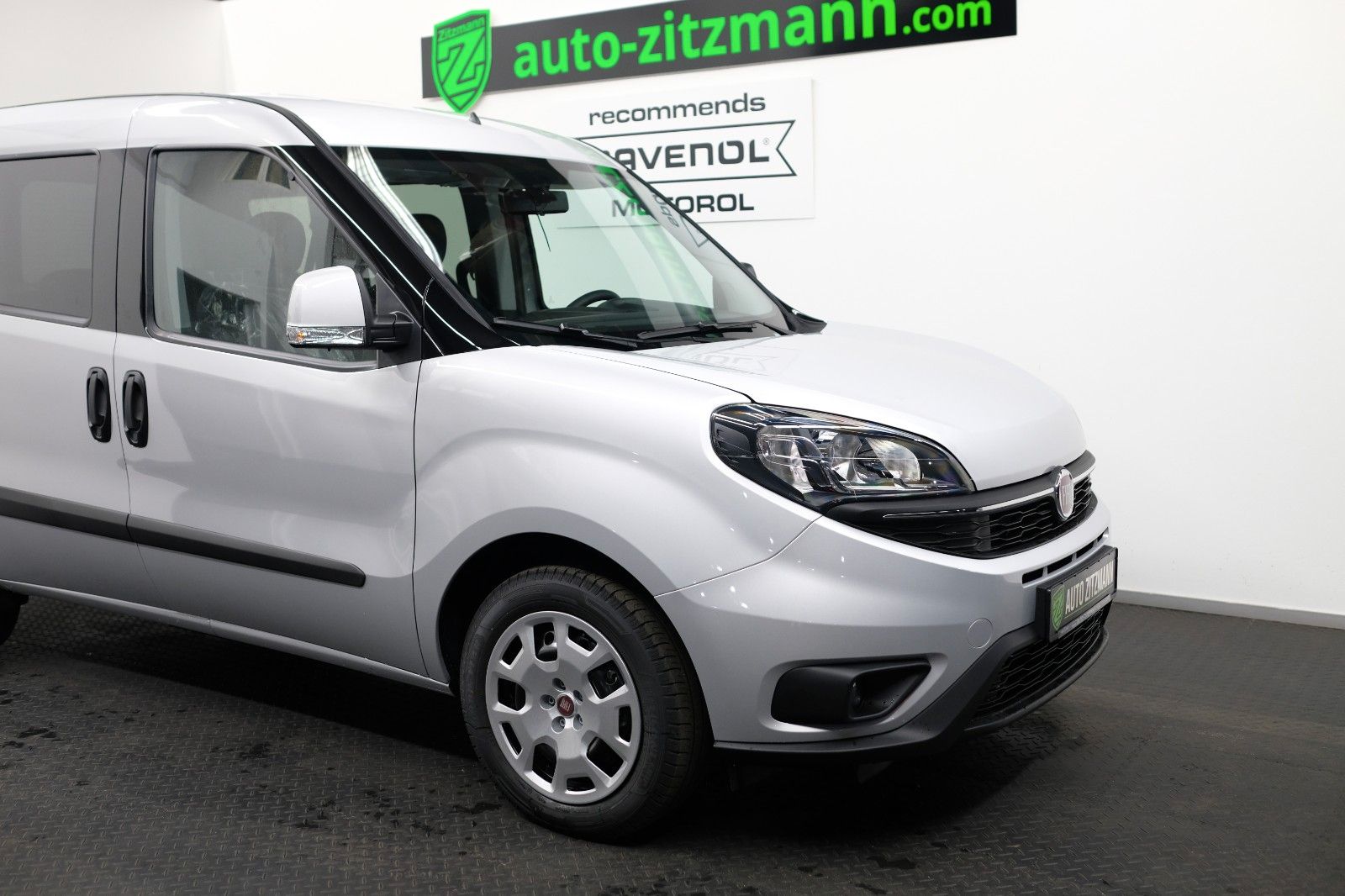 Fahrzeugabbildung Fiat Doblo Serie 2 Kombi L1H1 SX 1,6 Multijet 5-Sitze