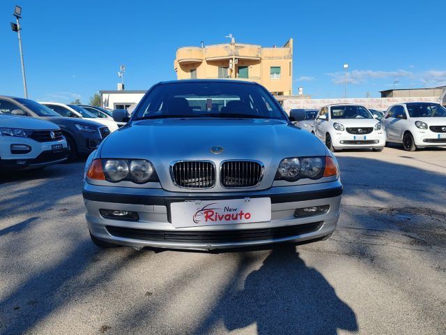 BMW 318 i cat 4 porte