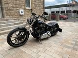 Harley-Davidson Breakout  - HARLEY-DAVIDSON MOTORRAD