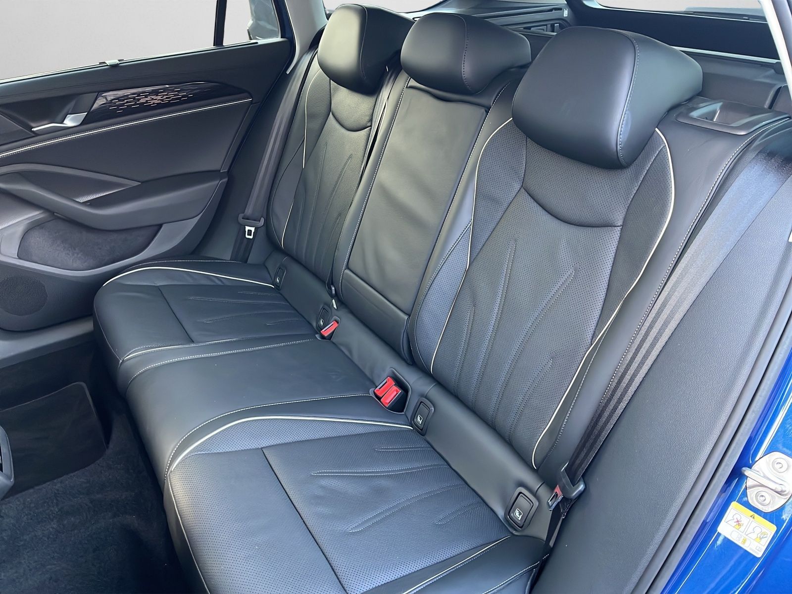 Volkswagen Passat Variant - Bild 14