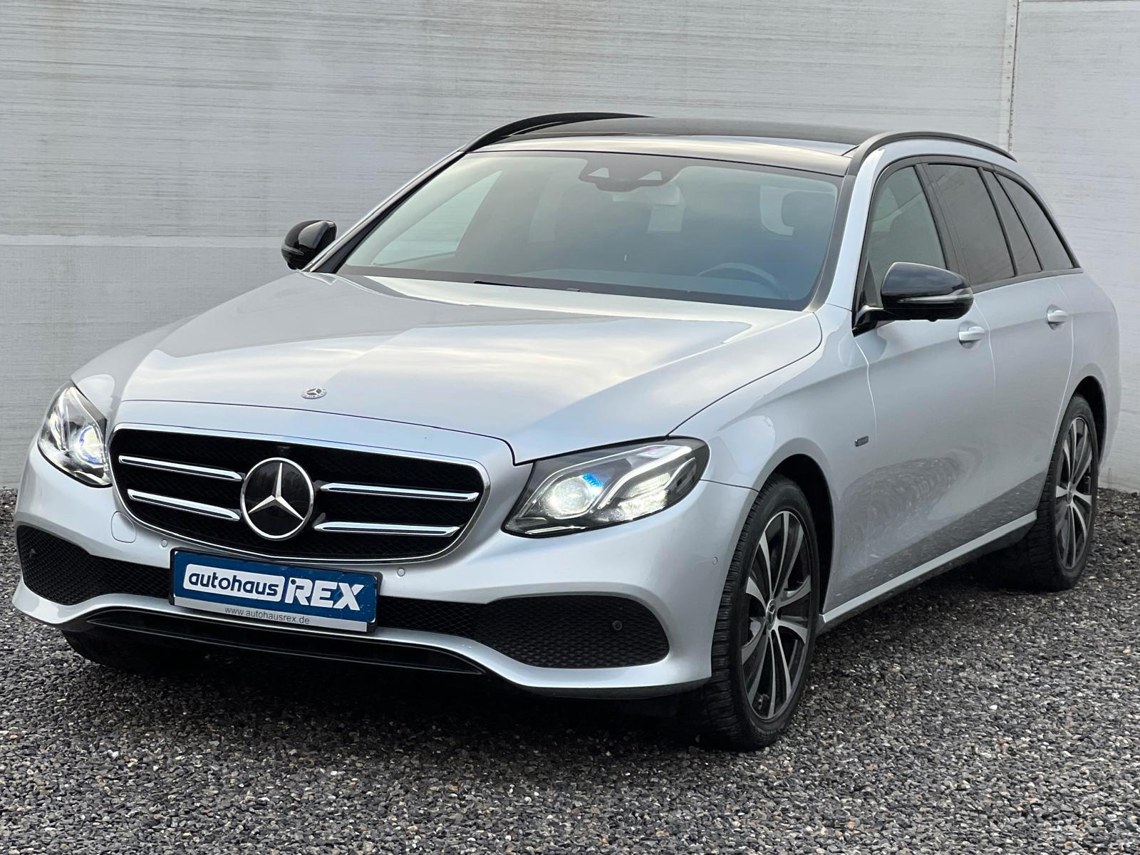 Mercedes-Benz E 300 de T 9G-TRONIC Cockpit PANORAMA KAMERA